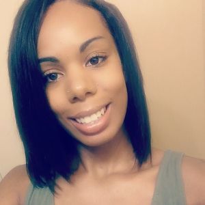 Meet your Posher, Monesha